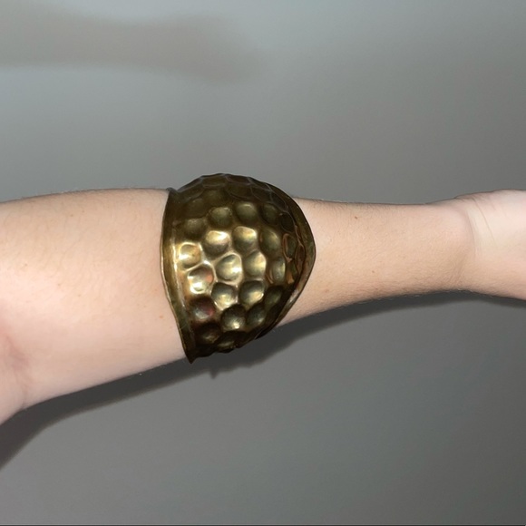 intricate tortoise shell cuff bracelet - Picture 2 of 3